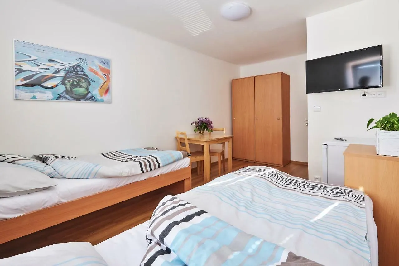 Lejlighed Apartmany Ubytovani Alfa Prag